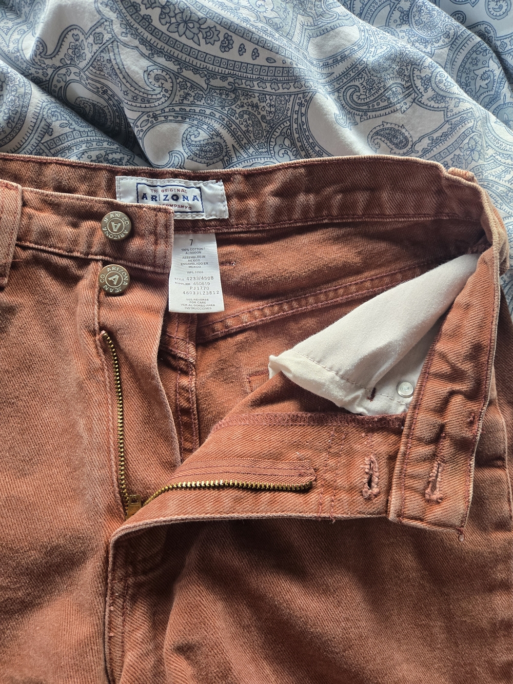 Arizona Jeans Co High Waisted Rust Terracotta Brown Denim Jean Mom Shorts - Picture 9 of 14